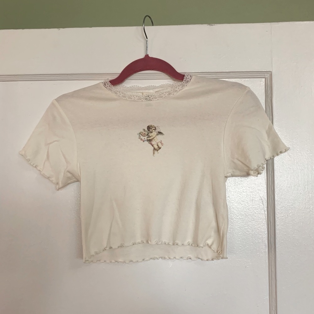 UO tee